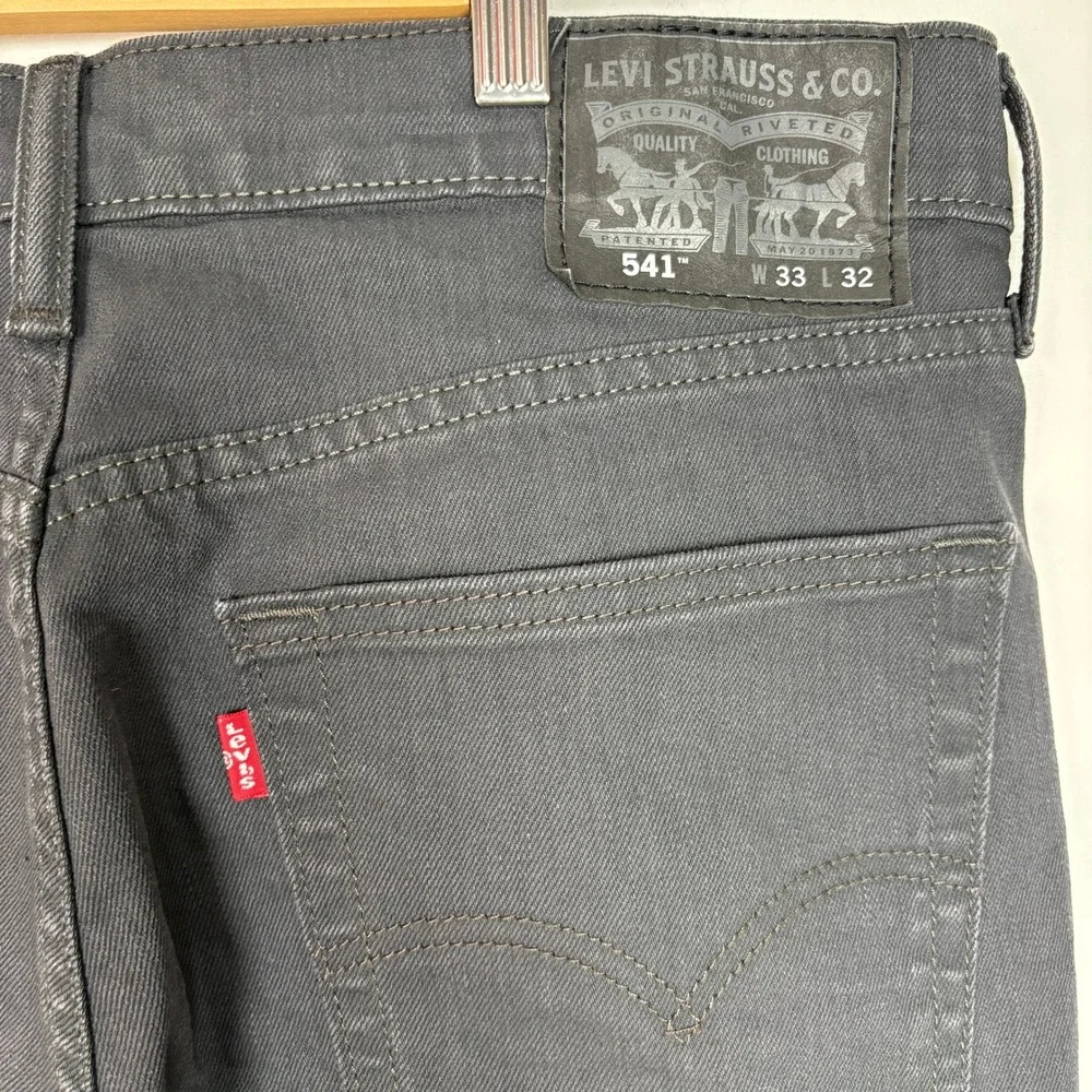 Levis Mens 541 Athletic Taper Jeans 33x32 Charcoal Gray Stretch Denim Minimalist